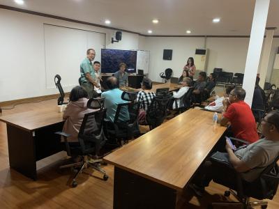 Discussion at the Bureau of Plant Industry with stakeholders in the mango value chain © E Faye